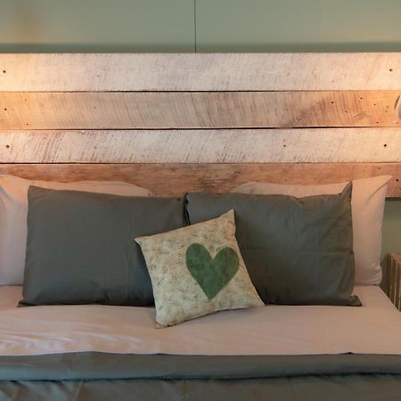 Kingsville The Green Heart Inn מראה חיצוני תמונה